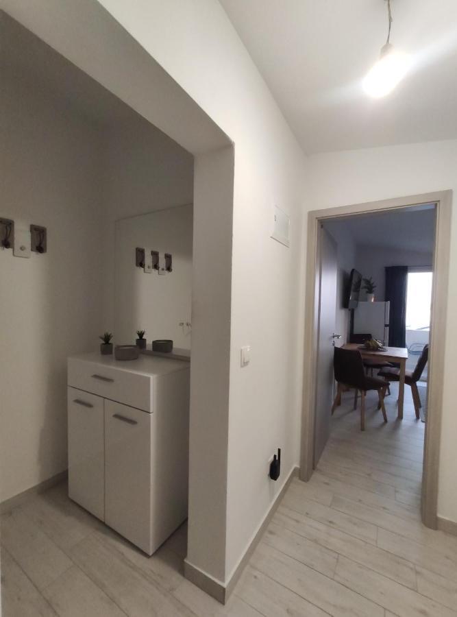 Matej 3 Apartment Zadar Bagian luar foto